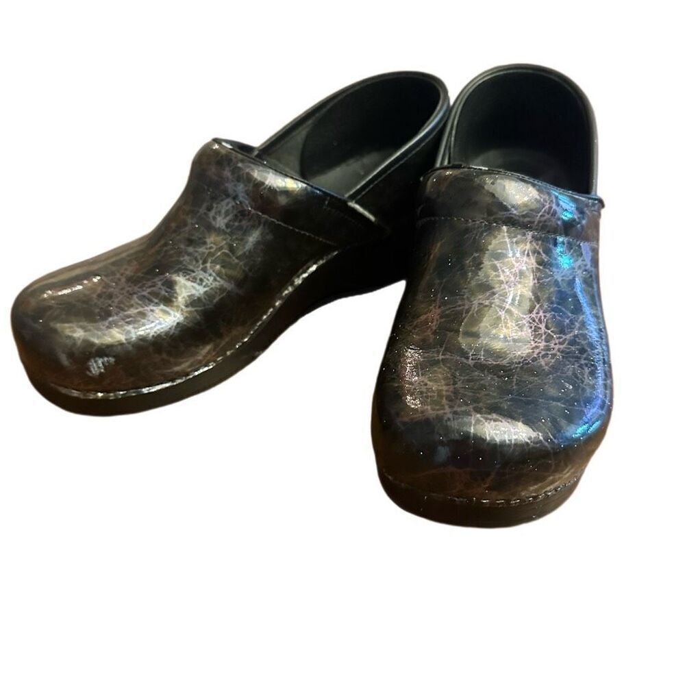 Dansko Professional Purple Marbled Patent Leather Clogs Sz 9.5